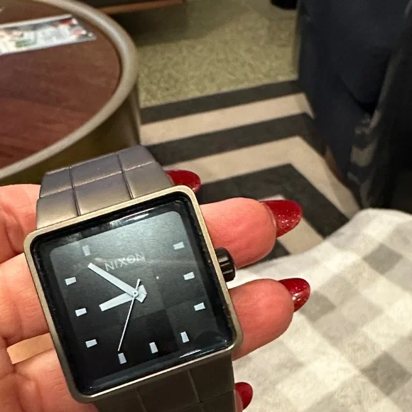 Nixon The Quattro Gunmetal watch - Picture 5 of 7